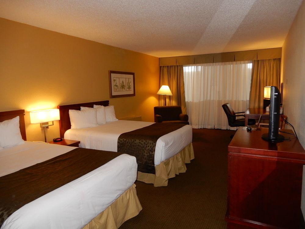 Clarion Hotel Milwaukee Airport Exterior photo
