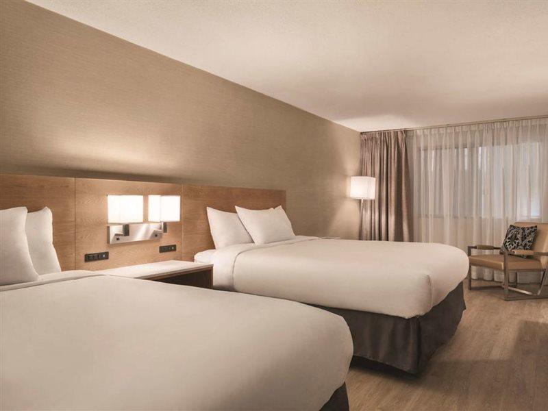 Clarion Hotel Milwaukee Airport Exterior photo