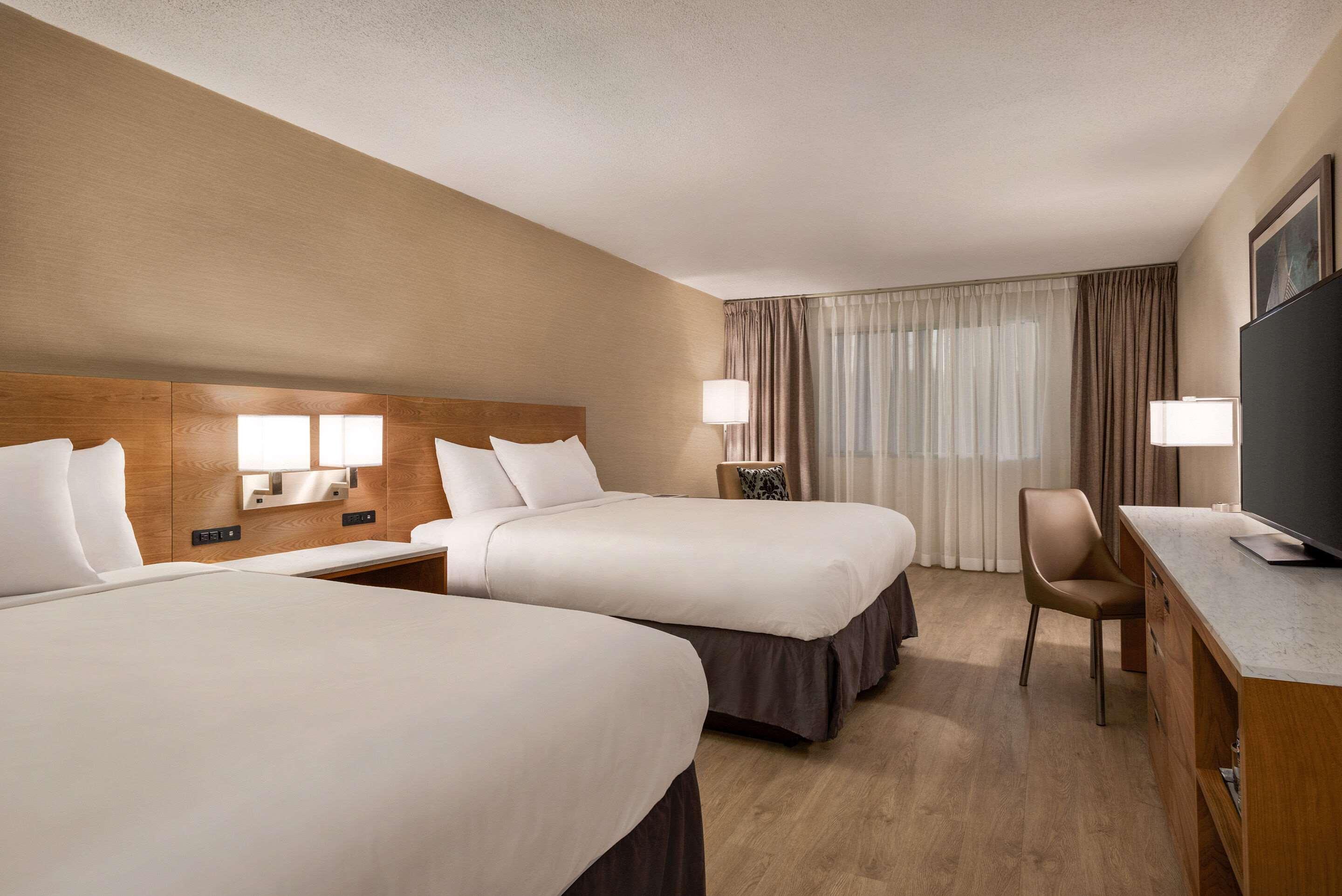 Clarion Hotel Milwaukee Airport Exterior photo