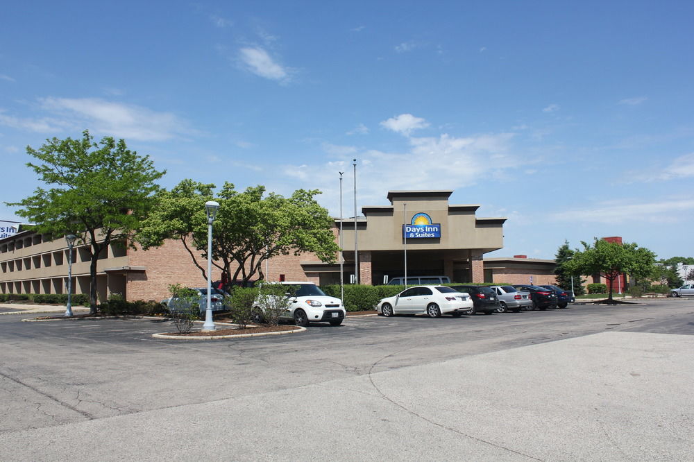 Clarion Hotel Milwaukee Airport Exterior photo