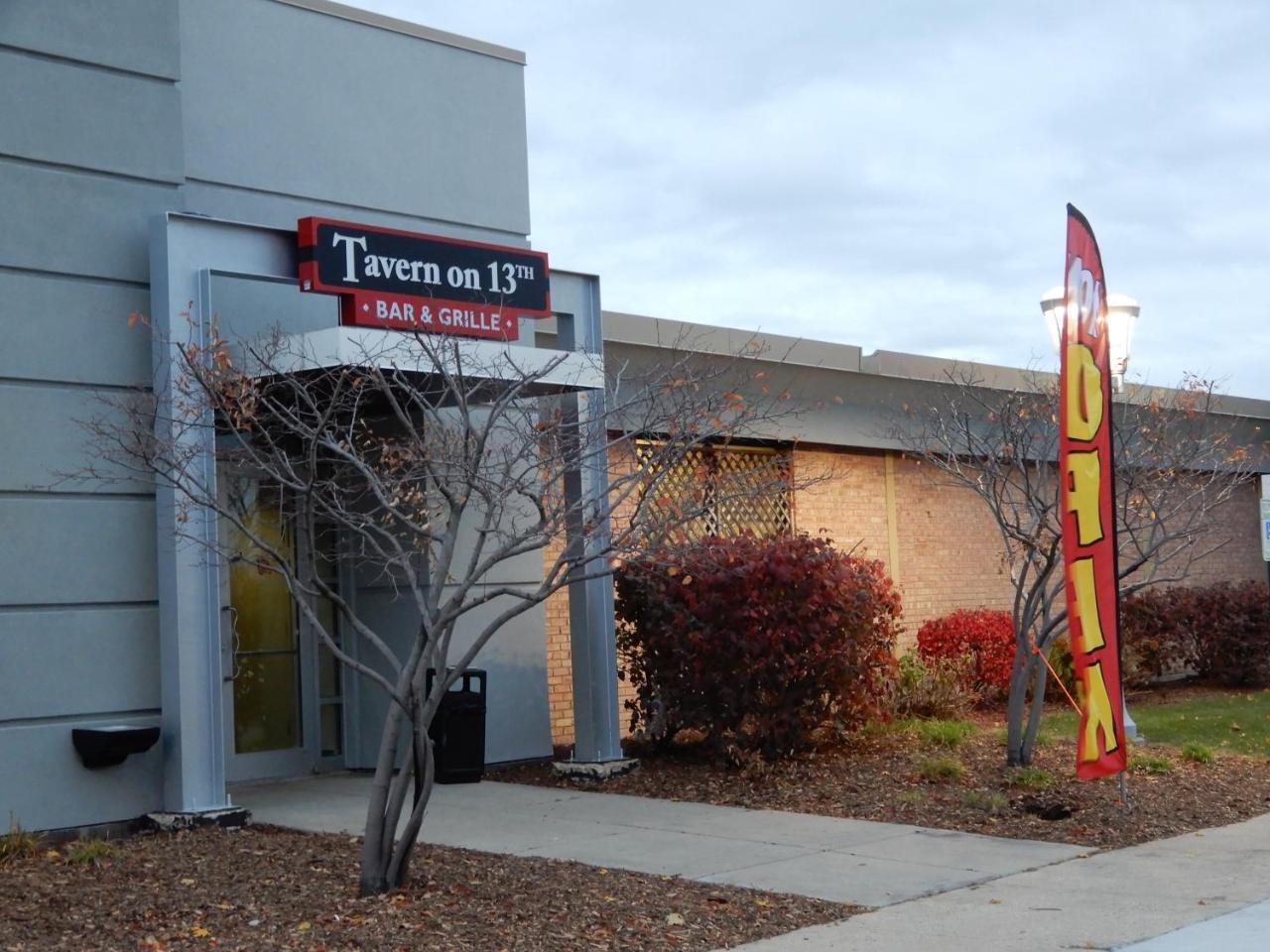 Clarion Hotel Milwaukee Airport Exterior photo